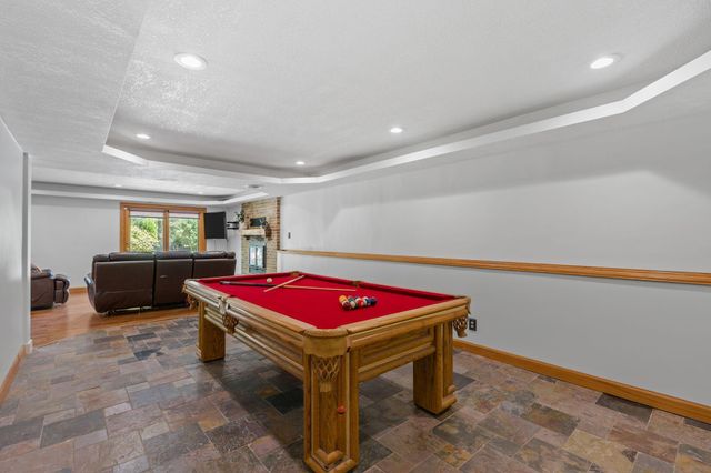 4131 Eau Claire Trail NE, Prior Lake, MN 55372