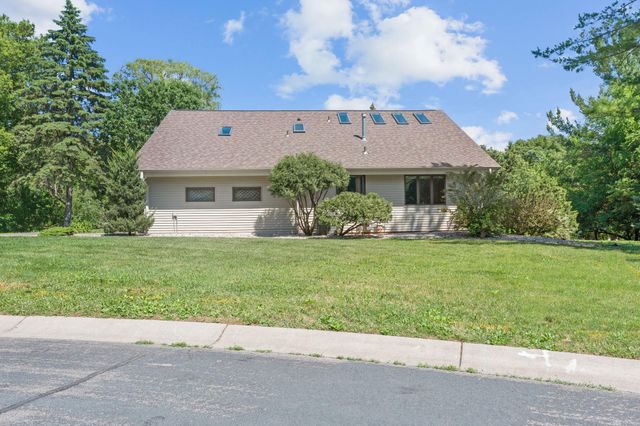 4131 Eau Claire Trail NE, Prior Lake, MN 55372