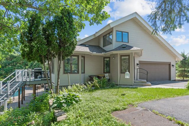 4131 Eau Claire Trail NE, Prior Lake, MN 55372