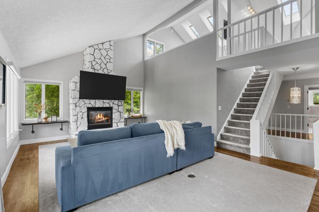 4131 Eau Claire Trail NE, Prior Lake, MN 55372