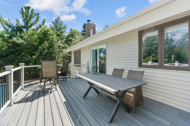4131 Eau Claire Trail NE, Prior Lake, MN 55372