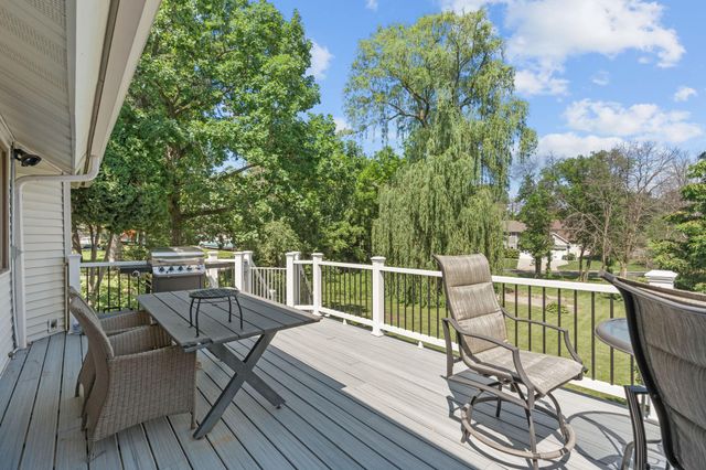 4131 Eau Claire Trail NE, Prior Lake, MN 55372