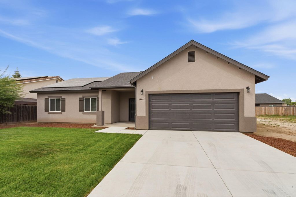Image 2 of property listing at 3446 E Grove Avenue, Visalia, CA 93292