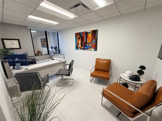 1000 Brickell Ave 2D, Miami, FL 33131