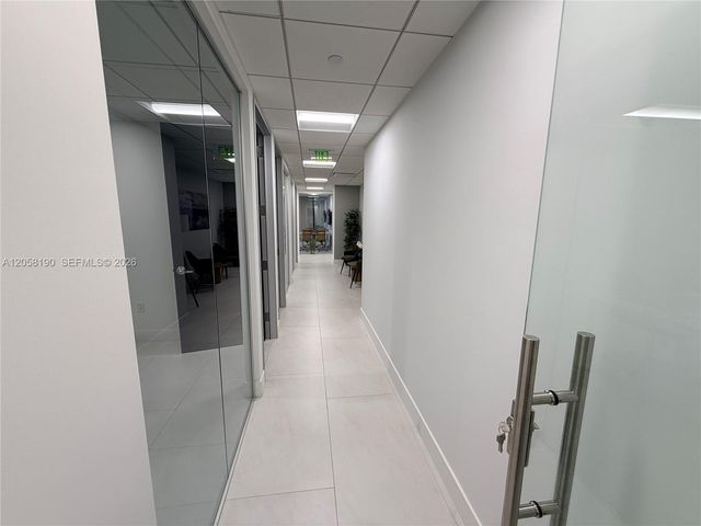 1000 Brickell Ave 2D, Miami, FL 33131