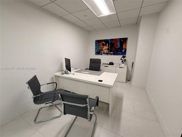 1000 Brickell Ave 2D, Miami, FL 33131