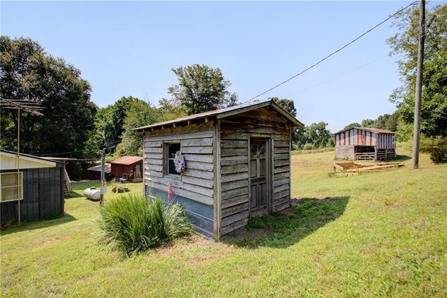 716 Hawkins Road, Homer, GA 30547
