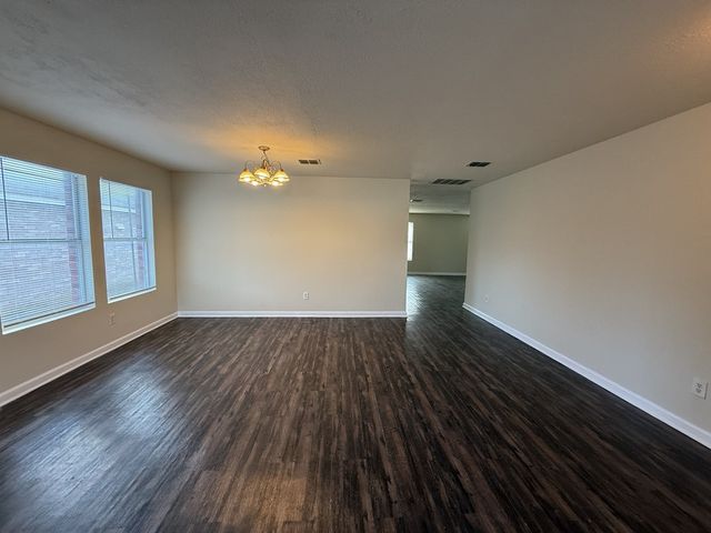 2805 Hillside Drive, Mesquite, TX 75149