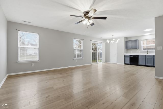 1926 Brook Crossing Way, Indianapolis, IN 46229