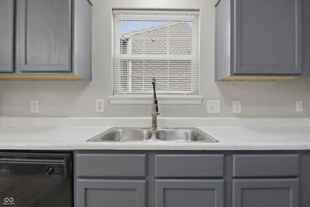 1926 Brook Crossing Way, Indianapolis, IN 46229