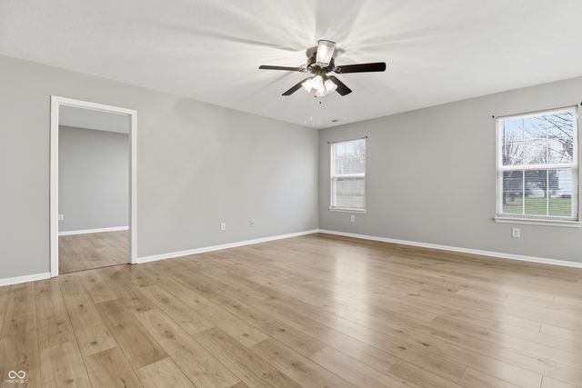 1926 Brook Crossing Way, Indianapolis, IN 46229