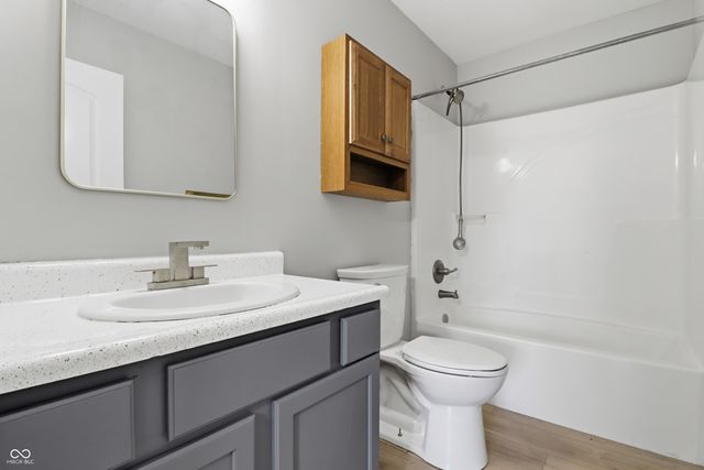 1926 Brook Crossing Way, Indianapolis, IN 46229