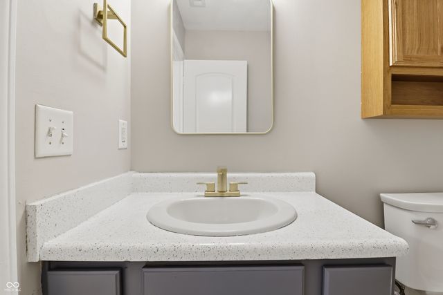 1926 Brook Crossing Way, Indianapolis, IN 46229