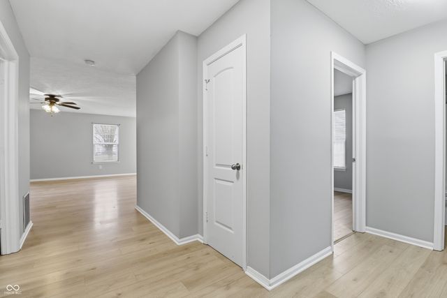 1926 Brook Crossing Way, Indianapolis, IN 46229