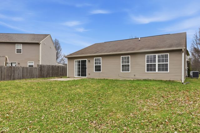 1926 Brook Crossing Way, Indianapolis, IN 46229