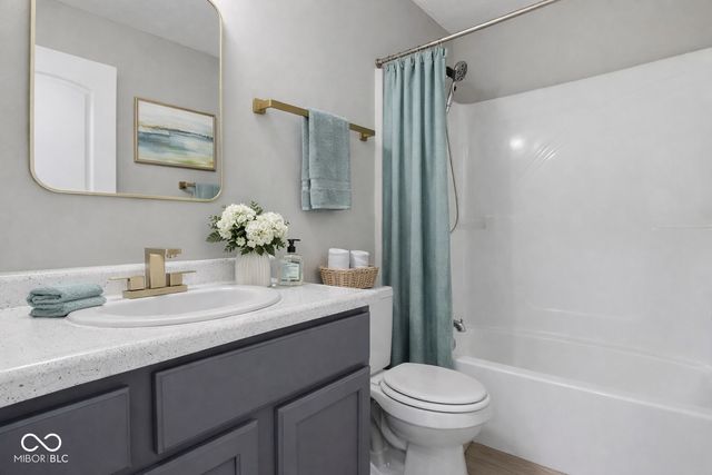 1926 Brook Crossing Way, Indianapolis, IN 46229