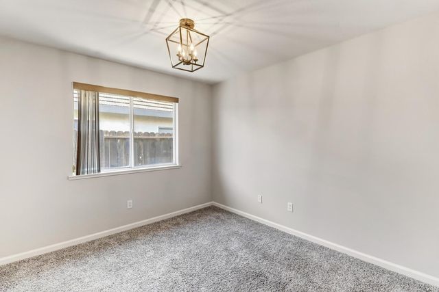 1231 Arbor Dr, Roseville, CA 95678