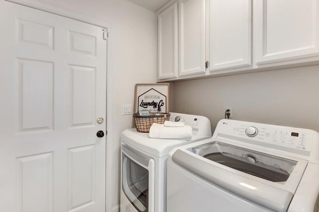 1231 Arbor Dr, Roseville, CA 95678