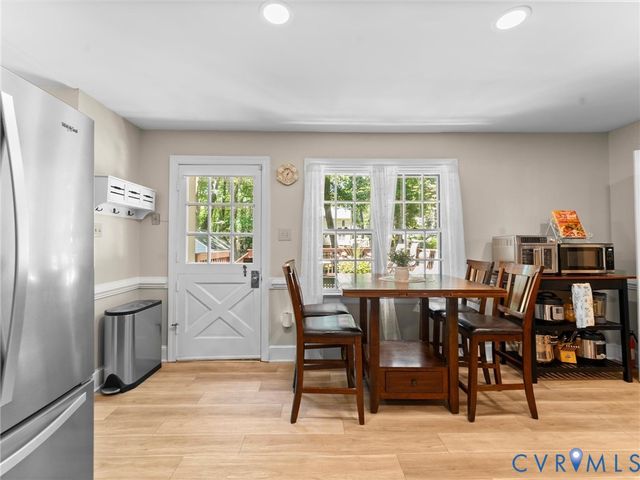 330 Saybrook Dr, North Chesterfield, VA 23236