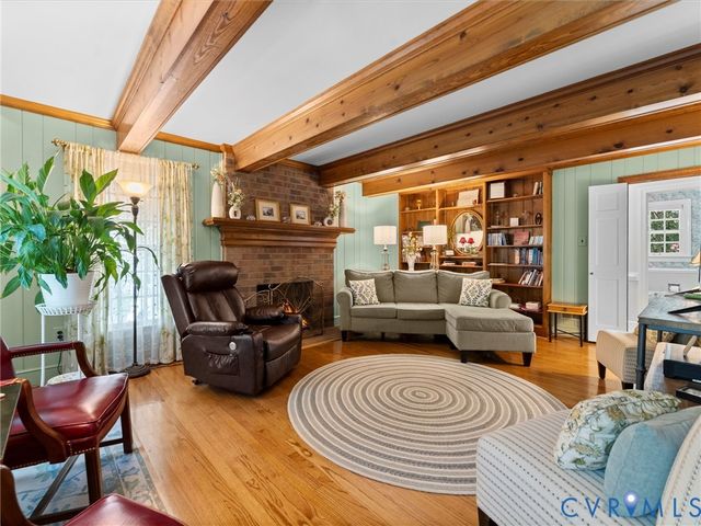 330 Saybrook Dr, North Chesterfield, VA 23236