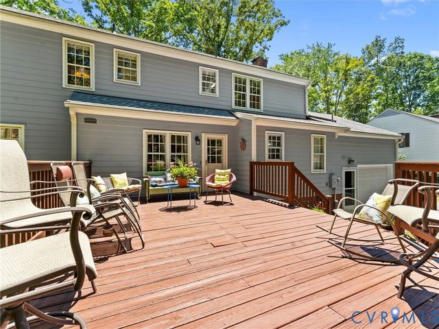 330 Saybrook Dr, North Chesterfield, VA 23236