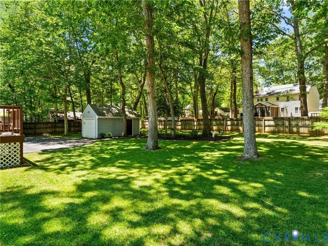 330 Saybrook Dr, North Chesterfield, VA 23236