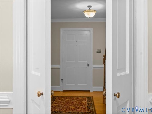 330 Saybrook Dr, North Chesterfield, VA 23236