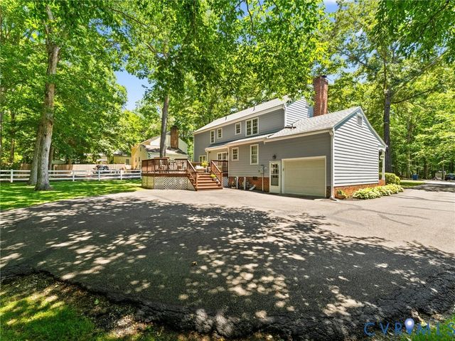 330 Saybrook Dr, North Chesterfield, VA 23236