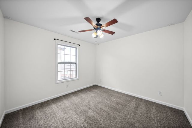 1381 Millet Dr, Clarksville, TN 37040