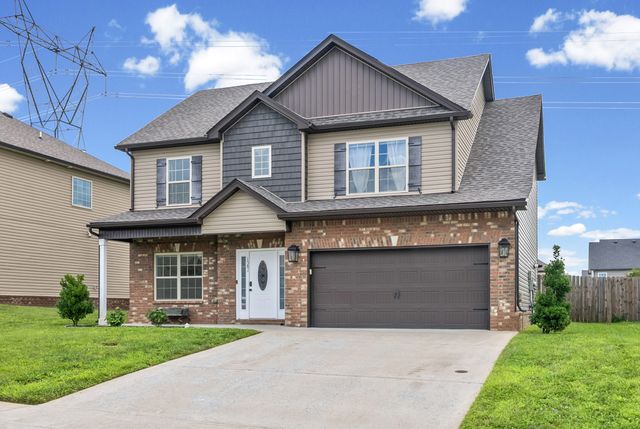 1381 Millet Dr, Clarksville, TN 37040