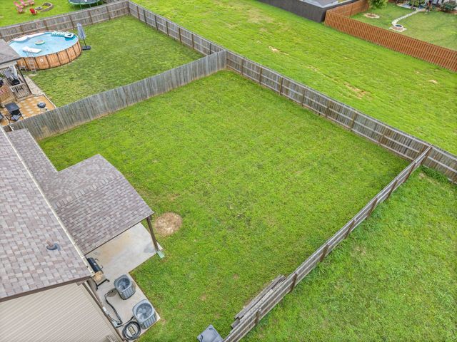 1381 Millet Dr, Clarksville, TN 37040