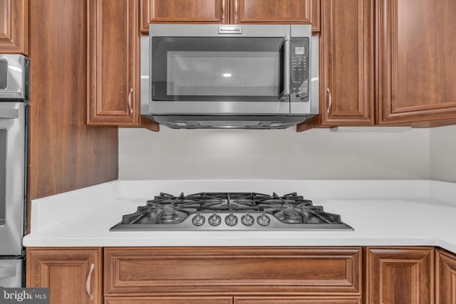 5559 SEQUOIA FARMS DR, Centreville, VA 20120