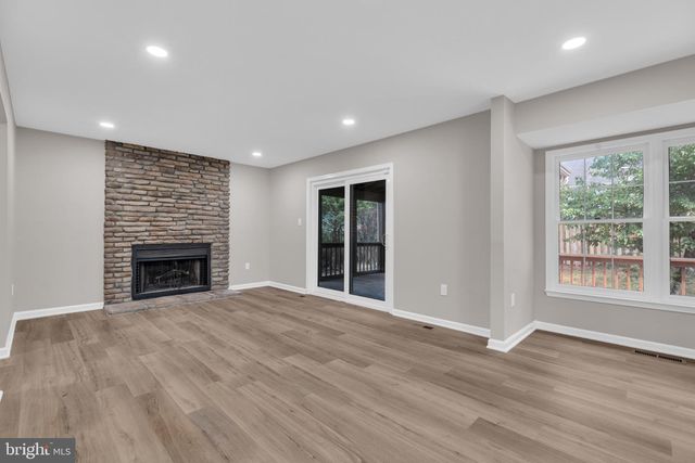 5559 SEQUOIA FARMS DR, Centreville, VA 20120