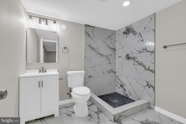 5559 SEQUOIA FARMS DR, Centreville, VA 20120