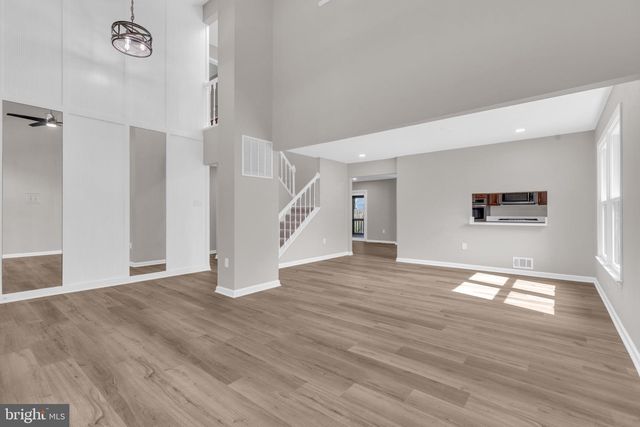 5559 SEQUOIA FARMS DR, Centreville, VA 20120