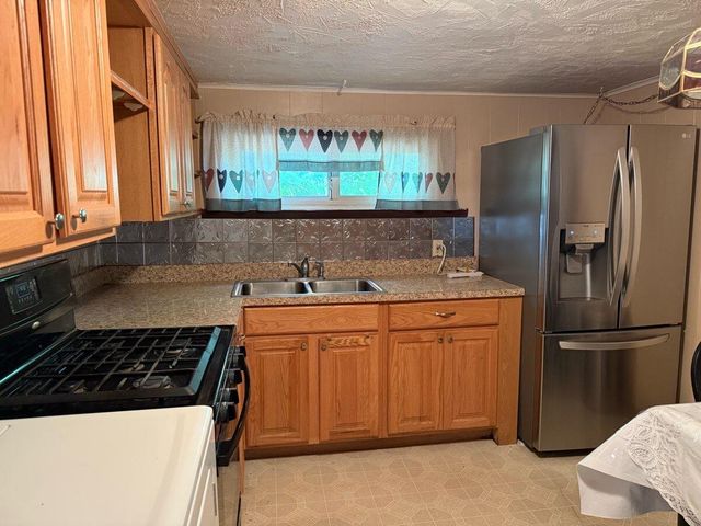 769 Clintonville Road, Peru, NY 12972