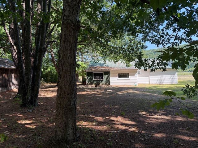 769 Clintonville Road, Peru, NY 12972