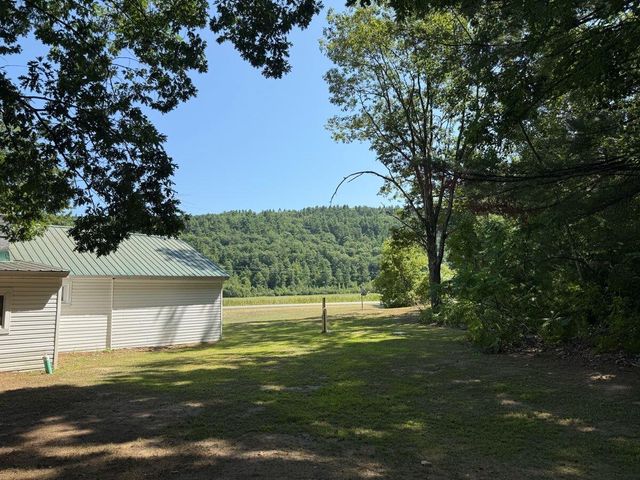 769 Clintonville Road, Peru, NY 12972