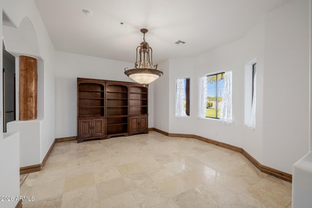 1815 W MADDOCK Road, Phoenix, AZ 85086