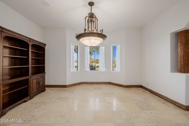 1815 W MADDOCK Road, Phoenix, AZ 85086