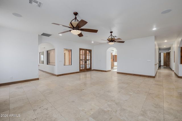 1815 W MADDOCK Road, Phoenix, AZ 85086