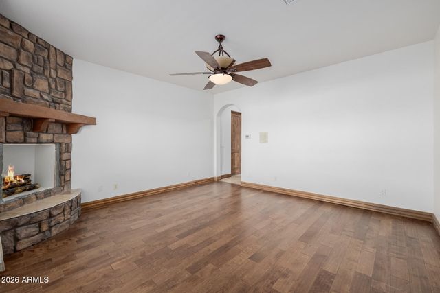 1815 W MADDOCK Road, Phoenix, AZ 85086