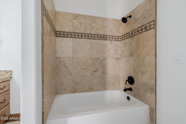 1815 W MADDOCK Road, Phoenix, AZ 85086