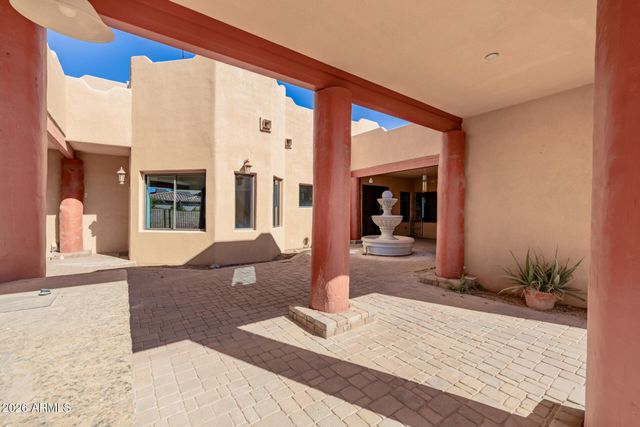 1815 W MADDOCK Road, Phoenix, AZ 85086