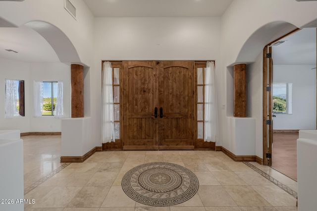 1815 W MADDOCK Road, Phoenix, AZ 85086