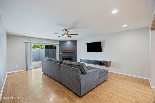 4958 N Via Carina, Tucson, AZ 85704