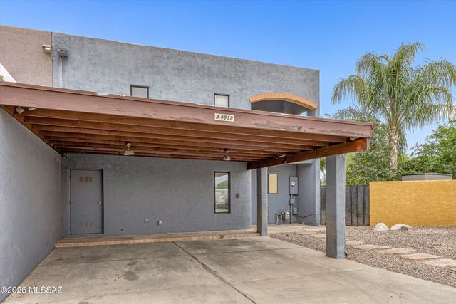 4958 N Via Carina, Tucson, AZ 85704