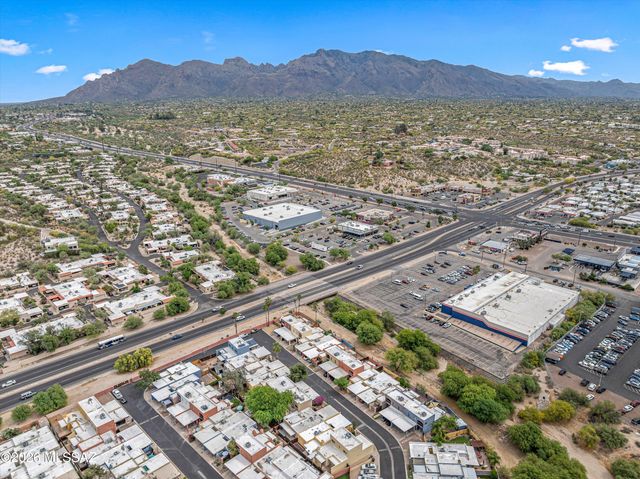 4958 N Via Carina, Tucson, AZ 85704