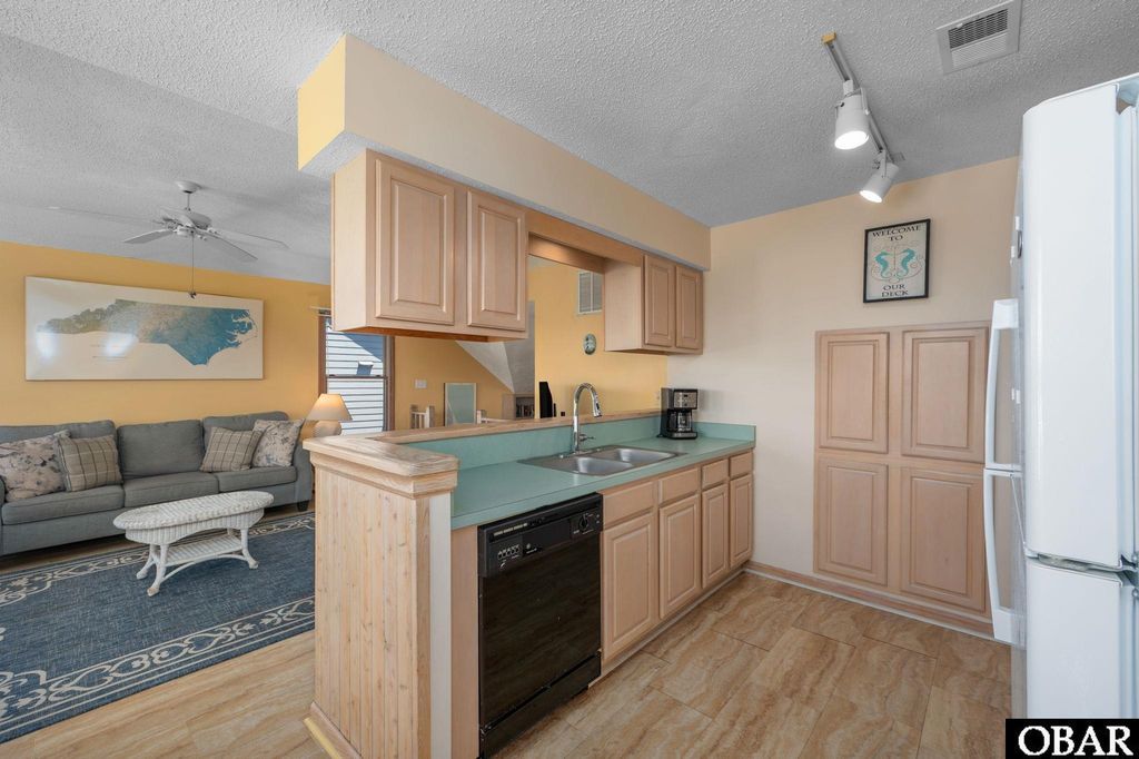 Image 8 of property listing at 5002 Brassie Court Lot 4, Nags Head, NC 27959