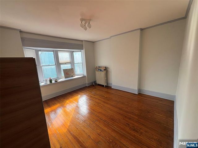 425 Bloomfield Avenue 3A, Montclair, NJ 07042